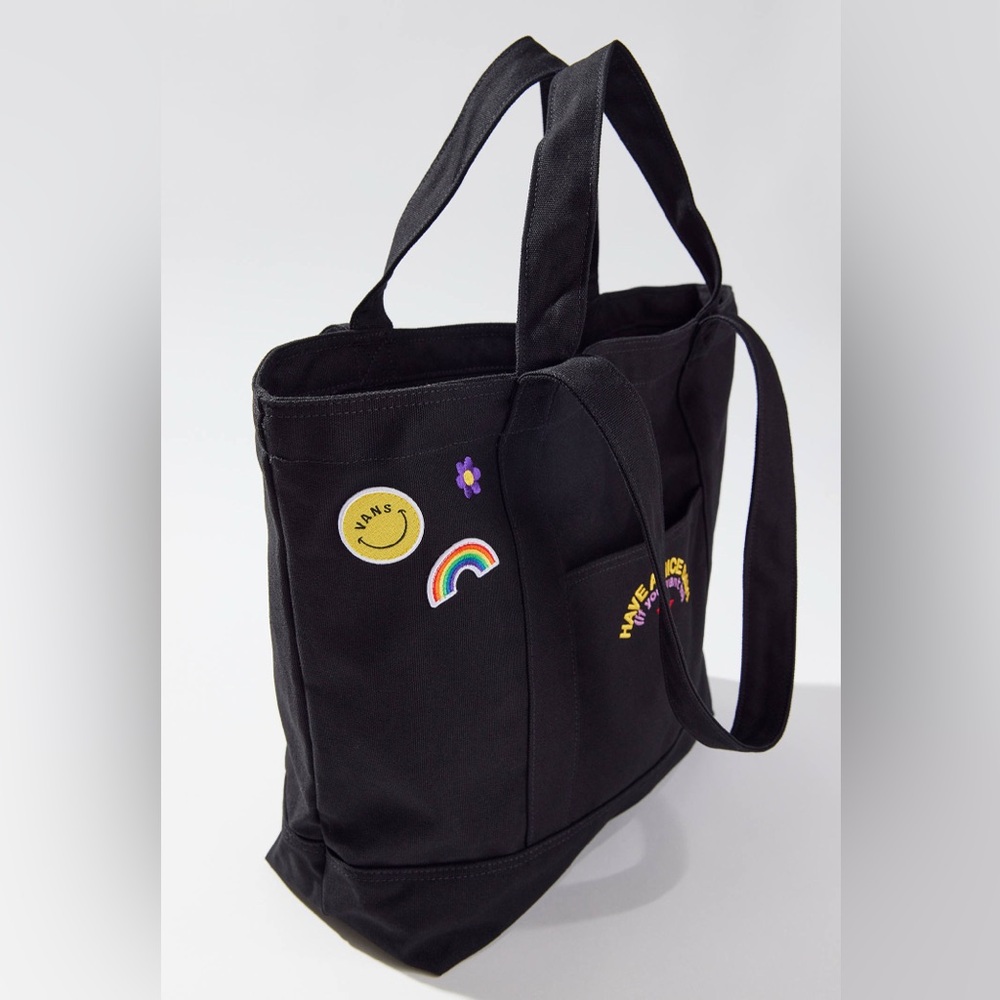 New🌟UO-Vans Tell All Zip Tote Bag - Picture 2 of 4